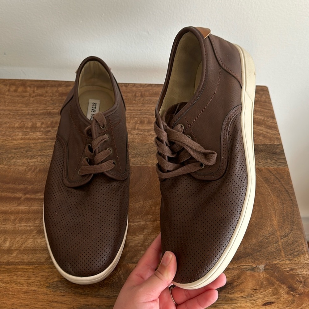 Men’s 10 Steve Madden Brand Lace up Shoe